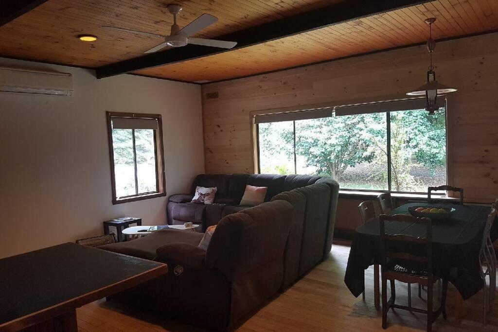 Jindi Hills Retreat Villa Jindivick Екстериор снимка